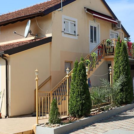 Amore House With Apartment Umag Eksteriør billede