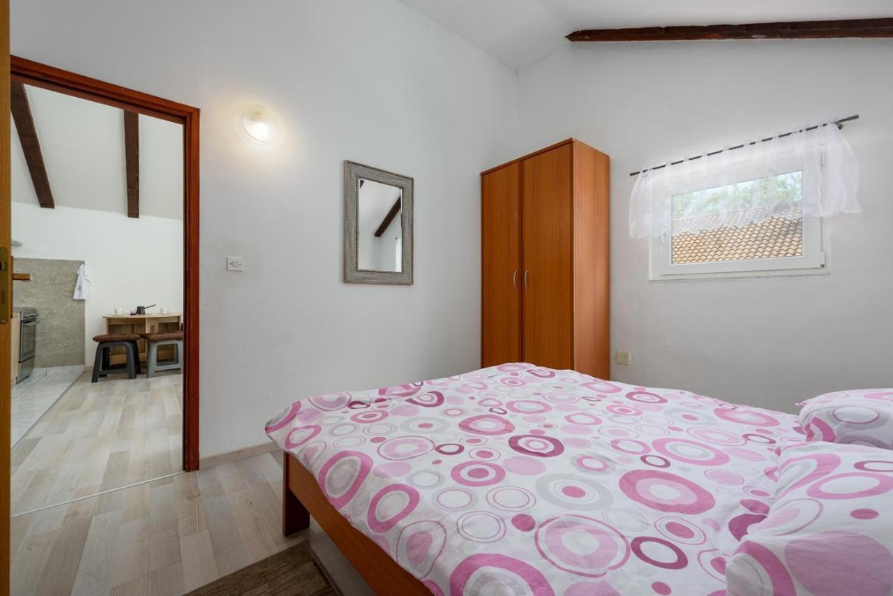 Amore House With Apartment Umag Eksteriør billede