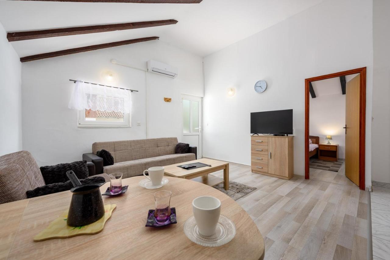Amore House With Apartment Umag Eksteriør billede