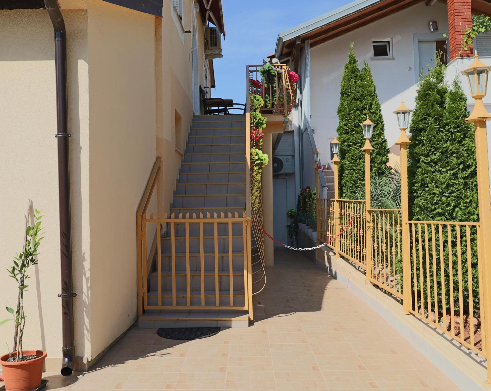 Amore House With Apartment Umag Eksteriør billede